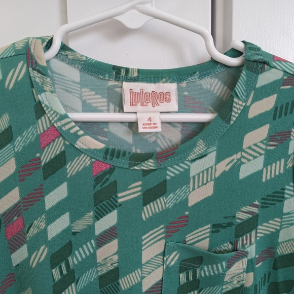 ✨4 for 12 LulaRoe Green Scarlett Dress 4T - Picture 2 of 2
